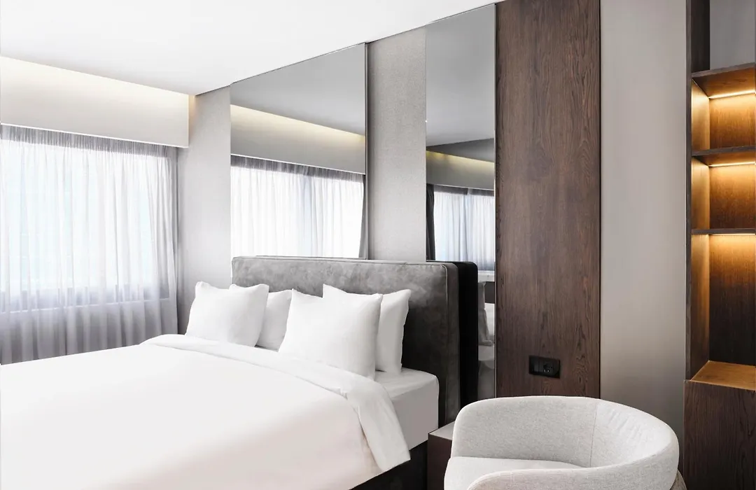 Nur Edge Aparthotel - Acropolis Skyline-1